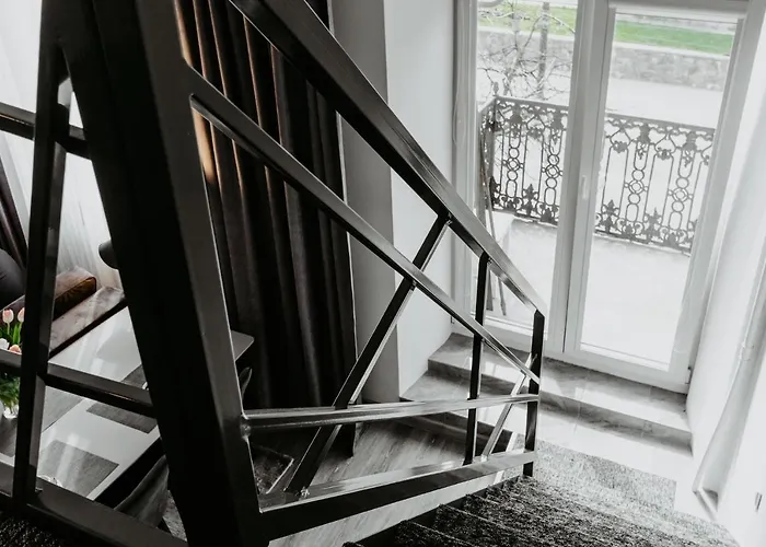 Familia Apartments